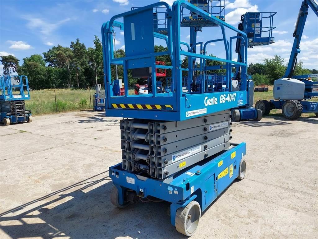 Genie GS-4047 Ollós emelők