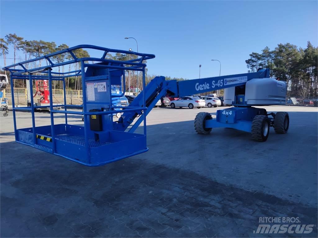 Genie S-45 Teleszkópos emelők