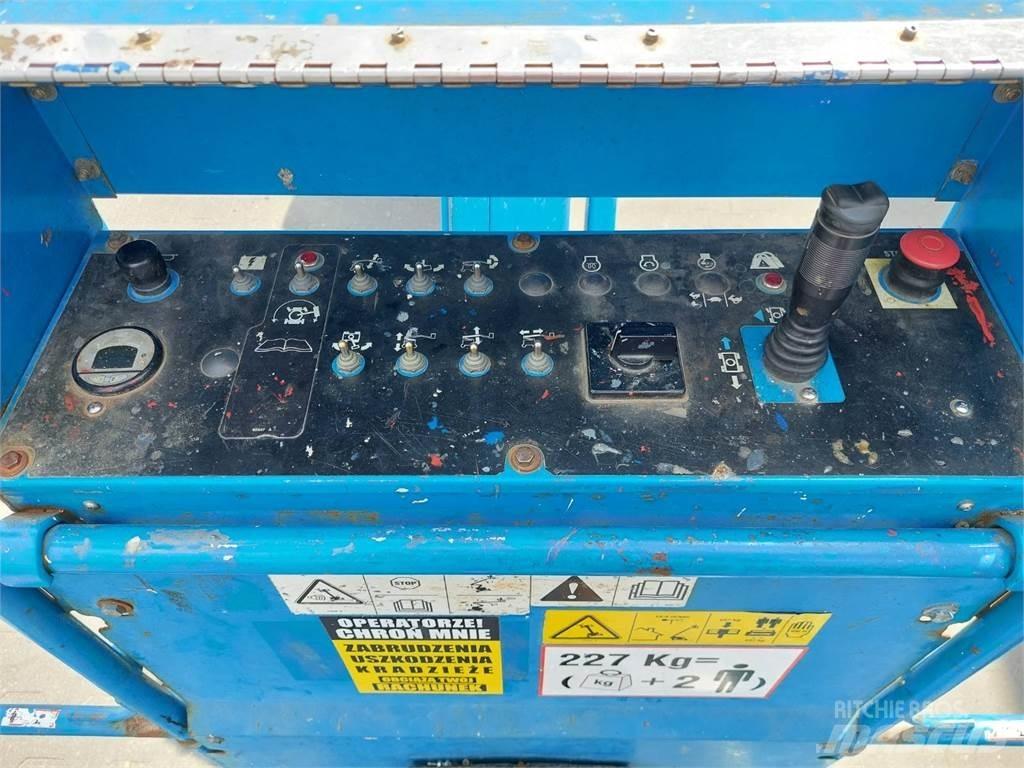 Genie Z-45/25J DC Karos emelők