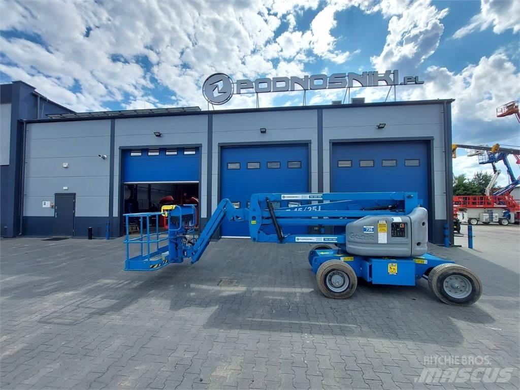 Genie Z-45/25J DC Karos emelők