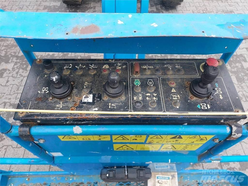 Genie Z-45/25J RT Karos emelők