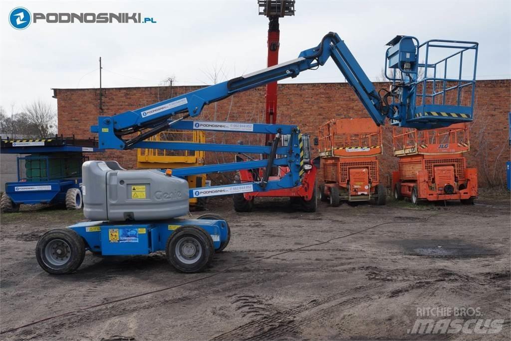 Genie Z45/25J DC Karos emelők