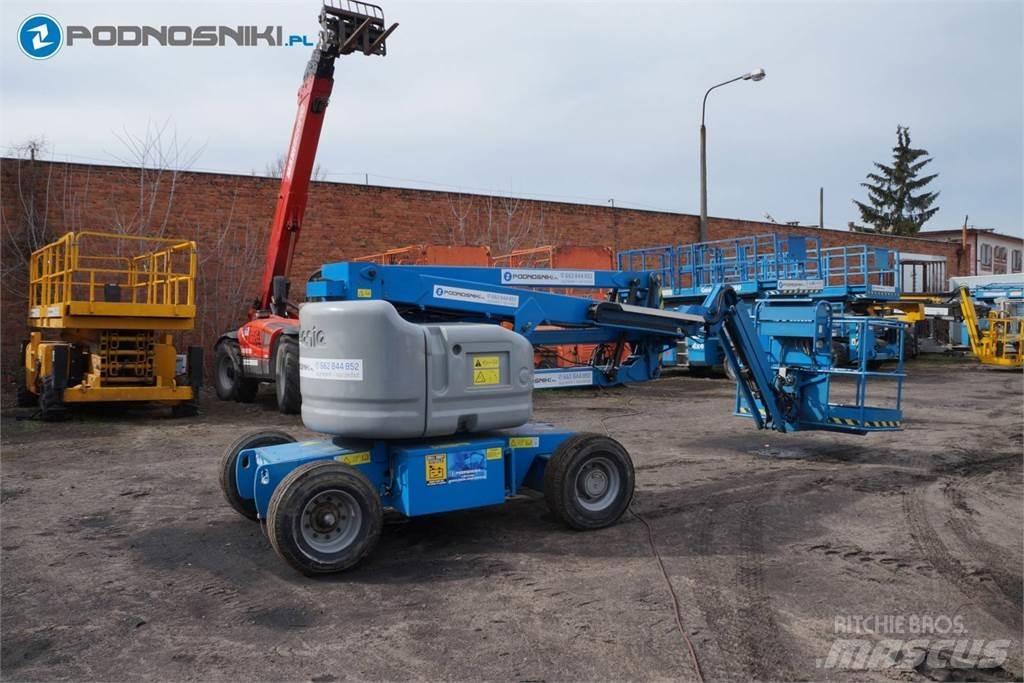 Genie Z45/25J DC Karos emelők