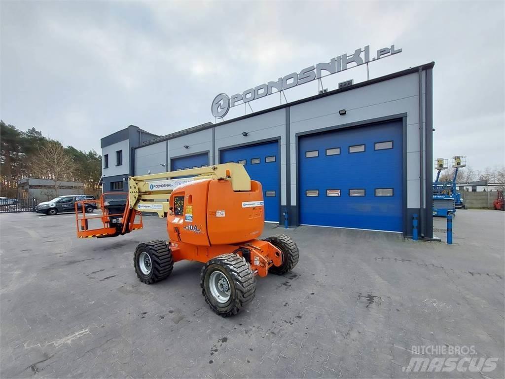 JLG 450AJ Karos emelők