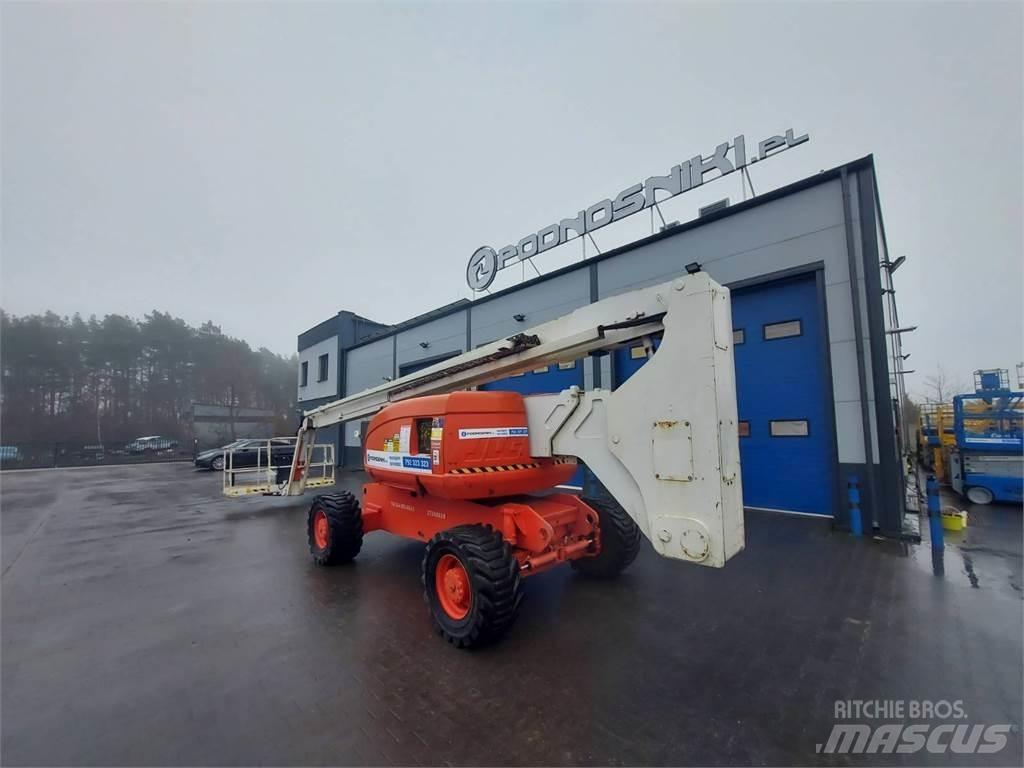 JLG 800AJ Karos emelők