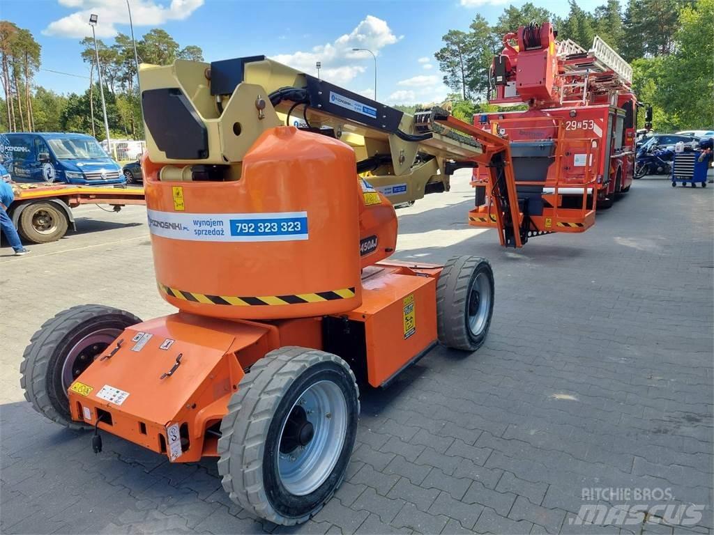 JLG E450AJ Karos emelők