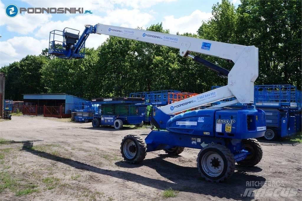 JLG E600JP Karos emelők