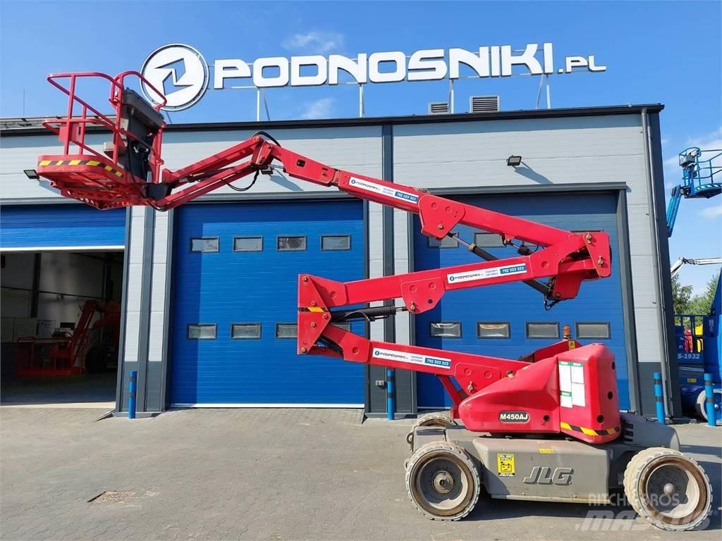 JLG M450AJ Karos emelők