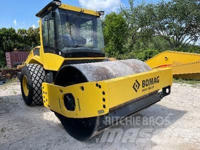 Bomag BW213DH-5 Építőipar - Egyebek