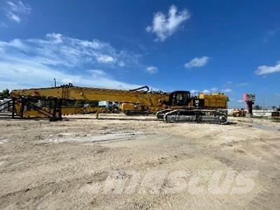CAT 390FL UHD Bontásra használt kotrók