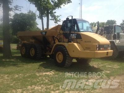 CAT 725 Csuklósdömperek