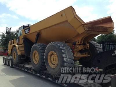 CAT 725C Csuklósdömperek