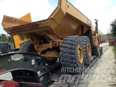 CAT 725C Csuklósdömperek