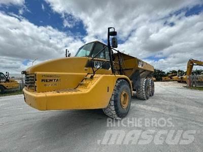 CAT 740 Csuklósdömperek