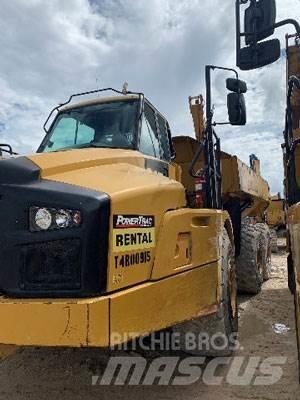 CAT 740B Csuklósdömperek