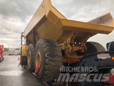 CAT 745C Csuklósdömperek