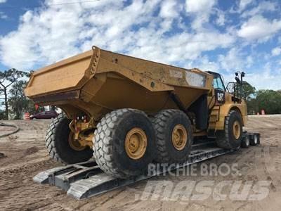 CAT 745C Csuklósdömperek