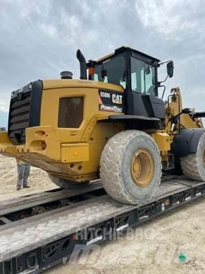 CAT 938M Gumikerekes homlokrakodók