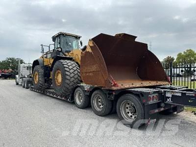 CAT 982M Gumikerekes homlokrakodók