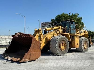 CAT 988H Gumikerekes homlokrakodók