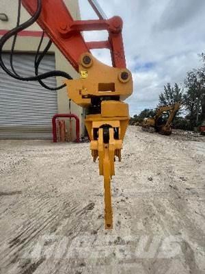 Hitachi ZX225USLC-6 Hulladékkezelő gépek