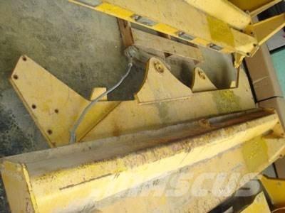 Volvo A40D Tailgate Egyéb alkatrészek