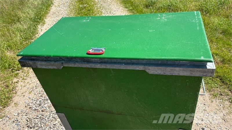  - - - Egyéb mezőgazdasági gépek