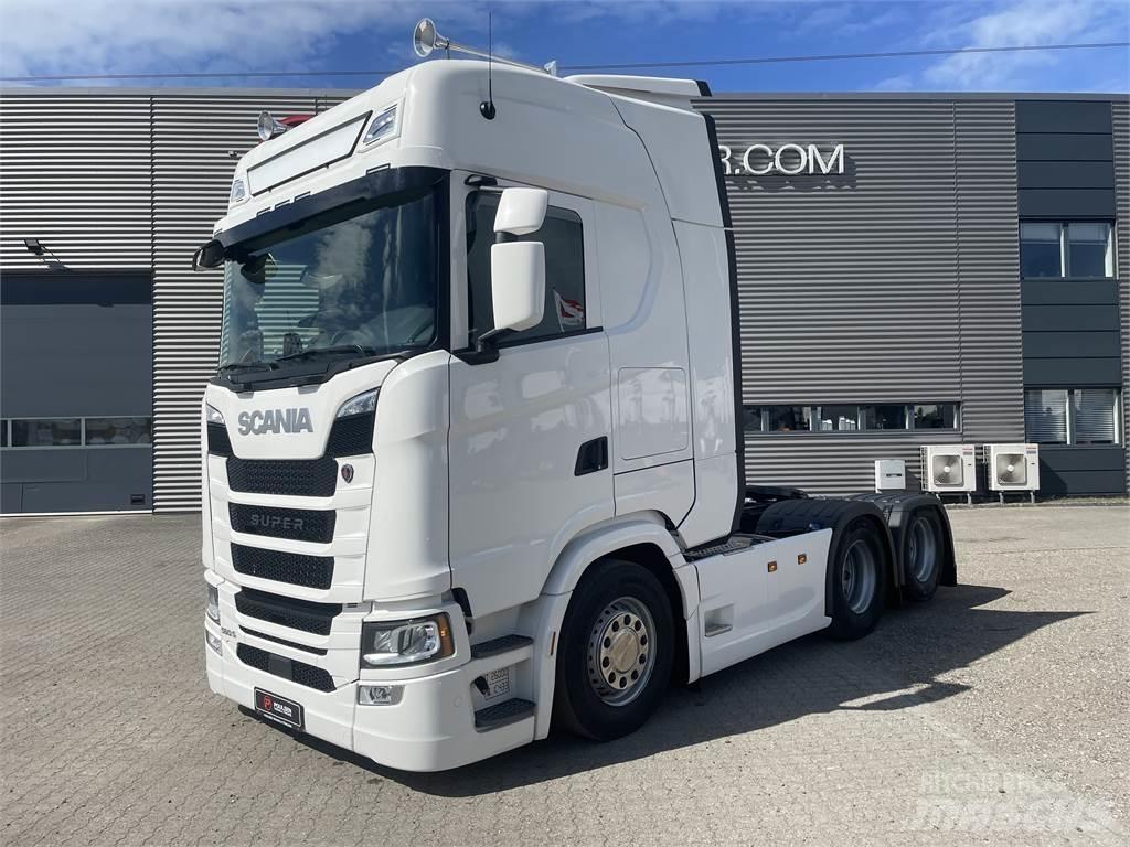 Scania S560 2950 Nyergesvontatók