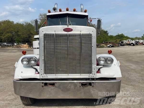 Peterbilt 359 Műszaki mentők