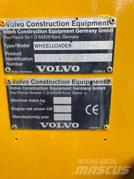 Volvo L 25 F Gumikerekes homlokrakodók