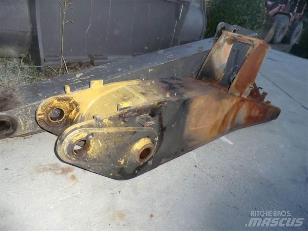 CAT 312D Alváz és felfüggesztés