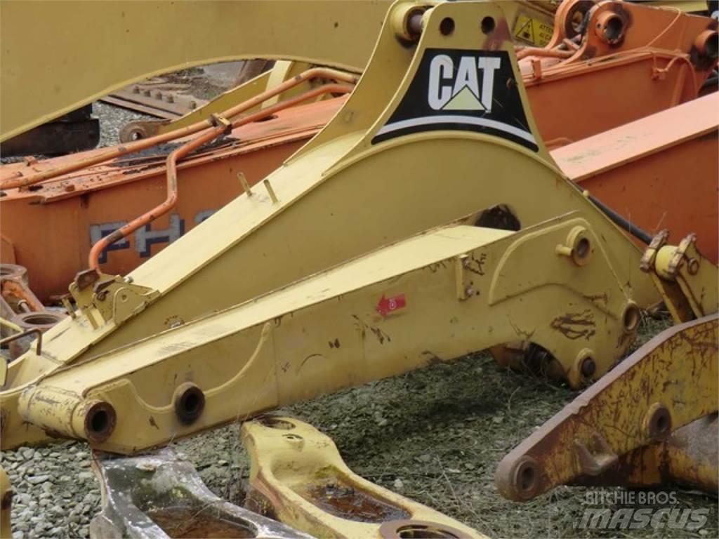 CAT 438C Alváz és felfüggesztés