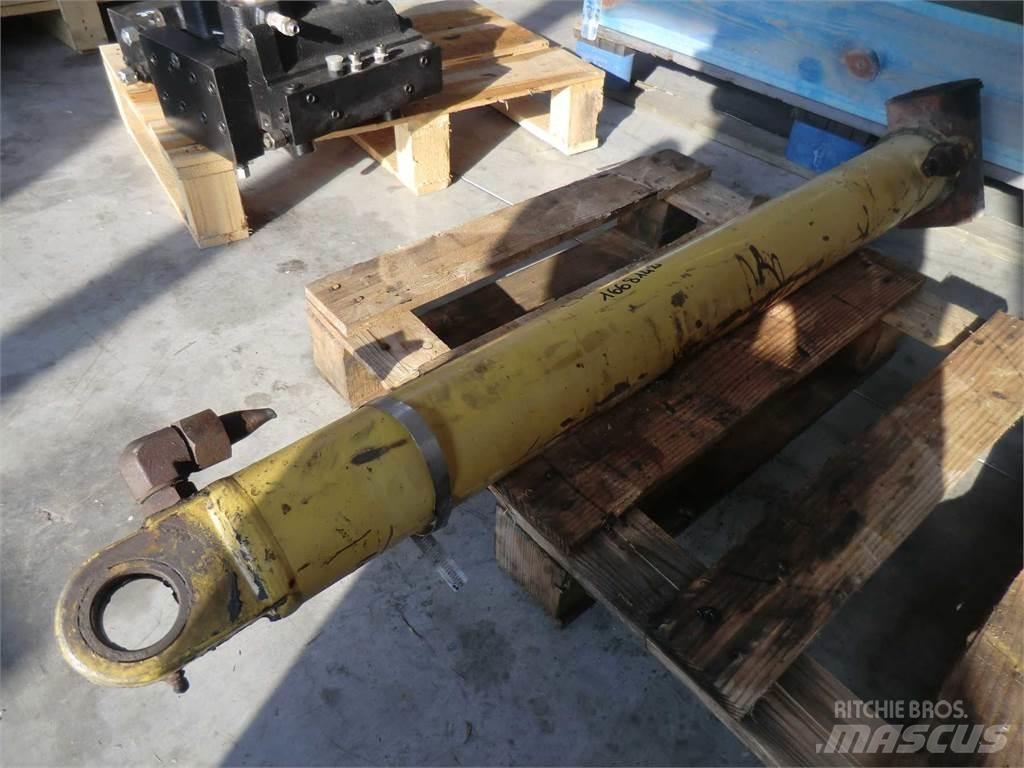 CAT 438C Építőipar - Egyebek