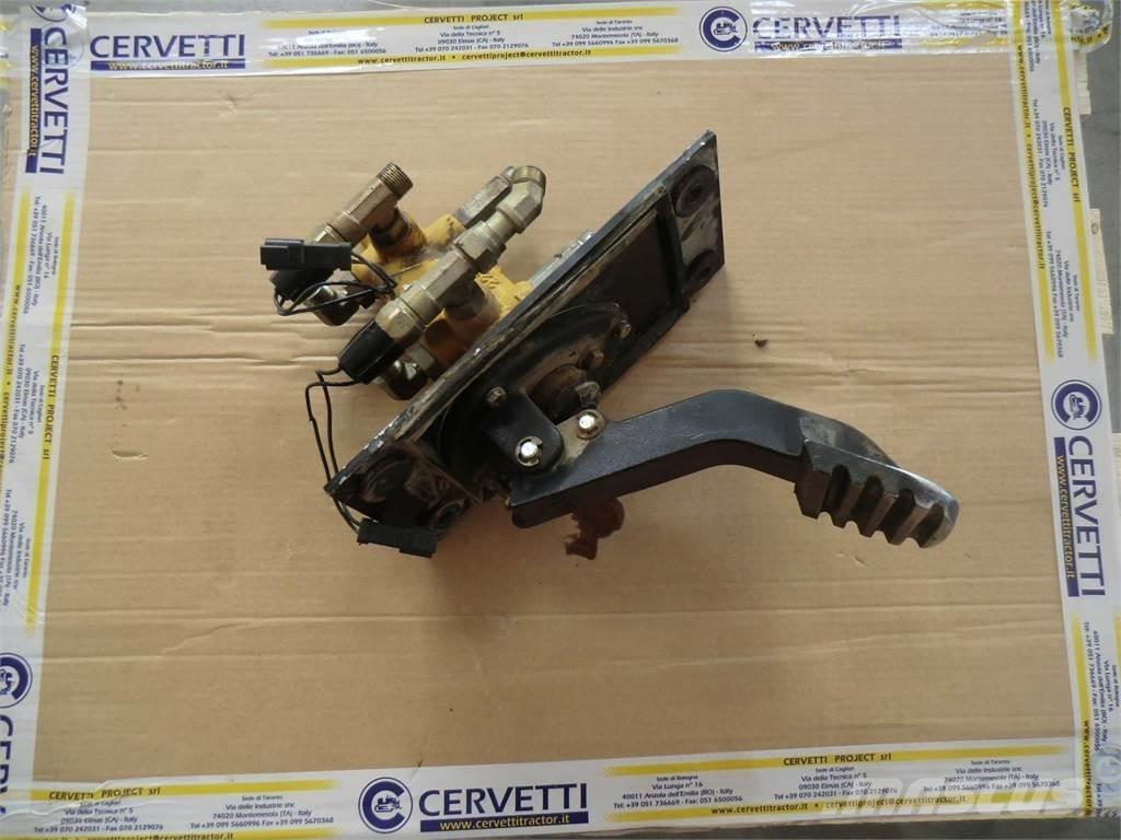 CAT 735 Építőipar - Egyebek