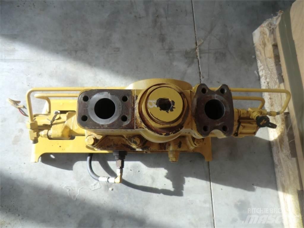 CAT 735 Építőipar - Egyebek