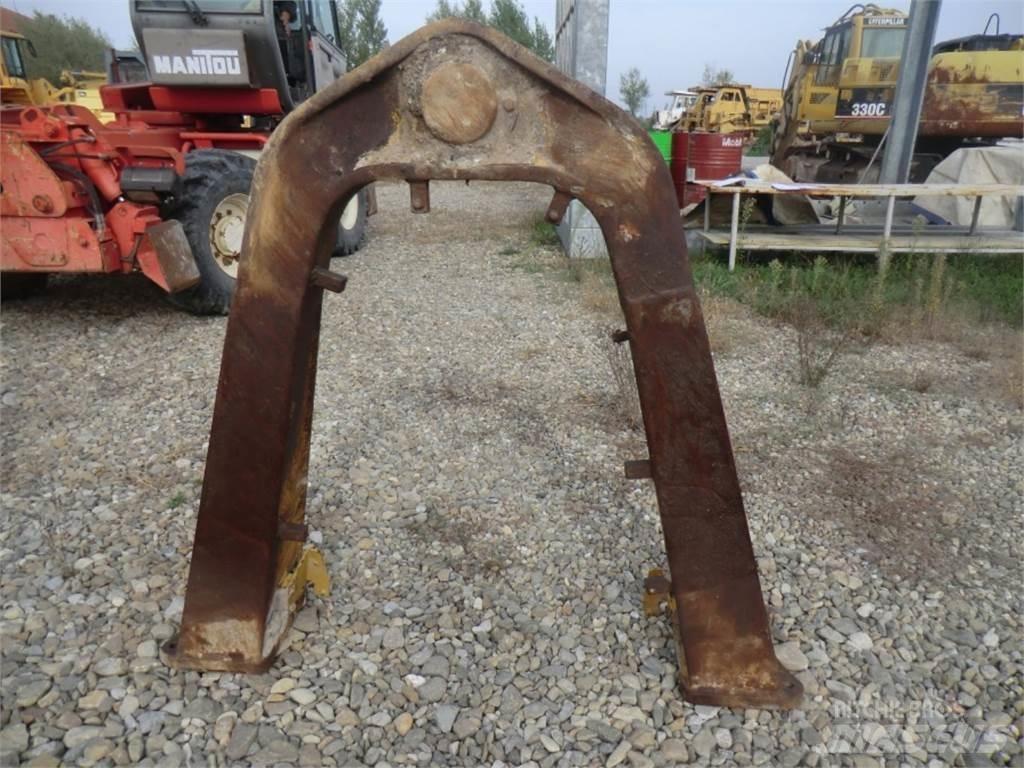 CAT 735 Alváz és felfüggesztés