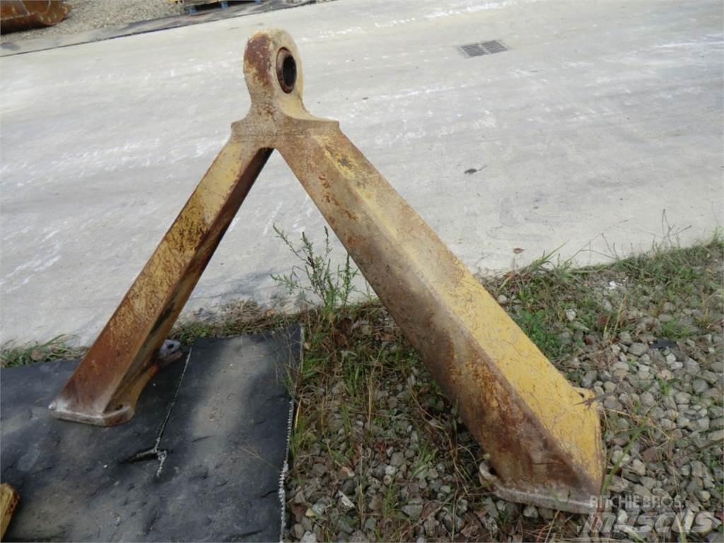 CAT 735 Alváz és felfüggesztés
