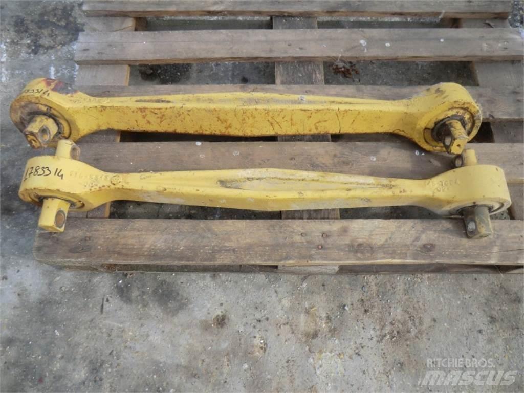 CAT 735 Lánctalpak, láncok és futóművek