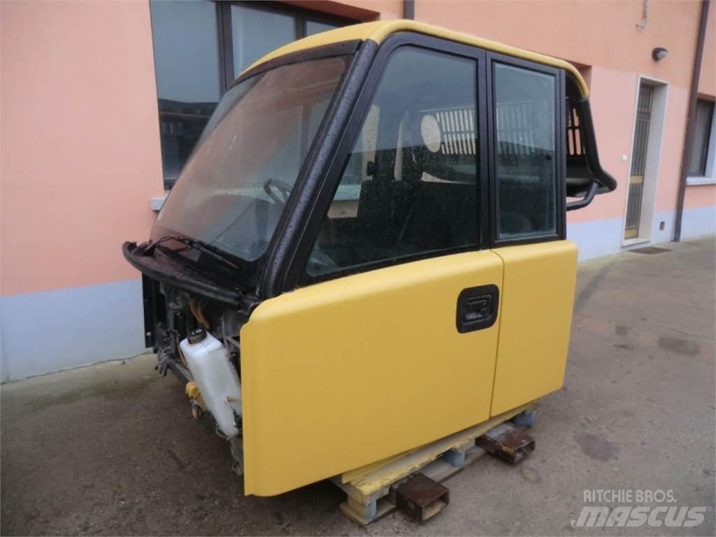 CAT 735 Alváz és felfüggesztés