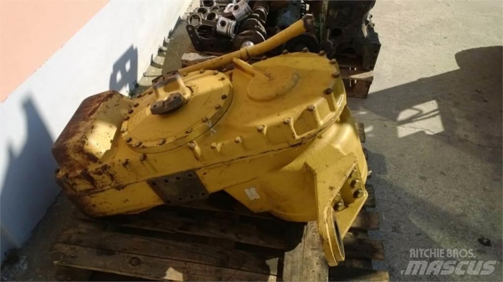 CAT 735 Építőipar - Egyebek