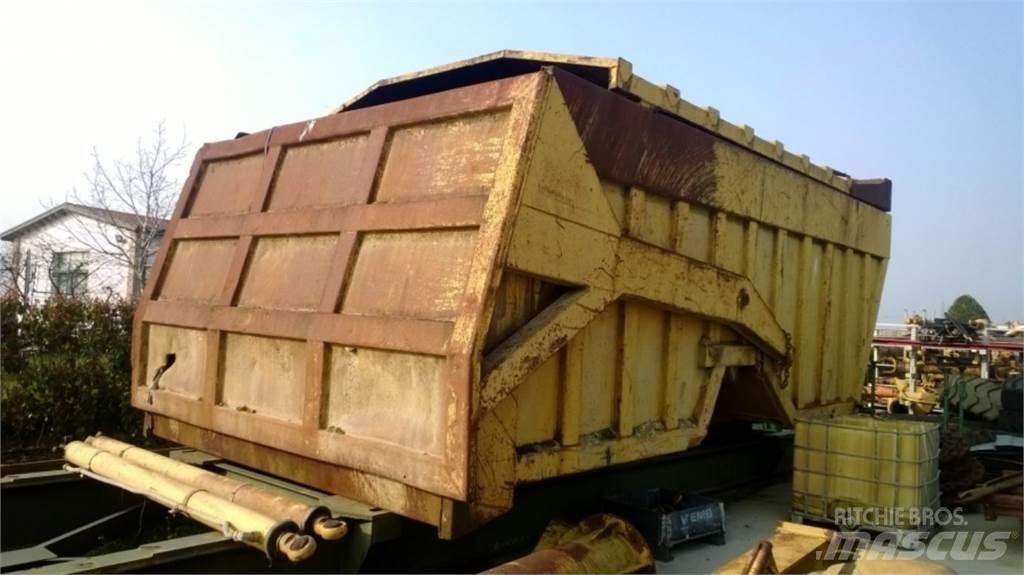 CAT 735 Alváz és felfüggesztés