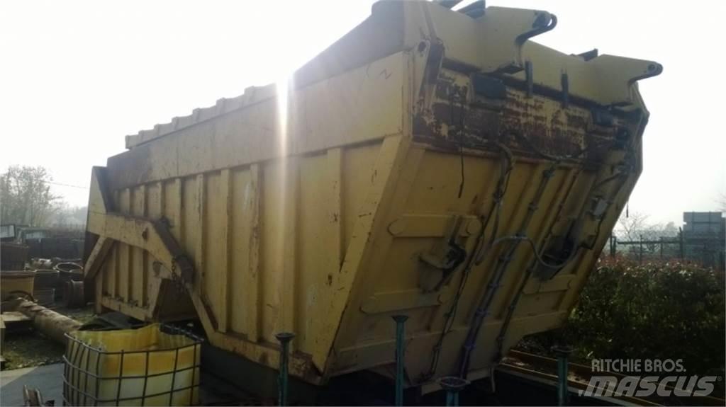CAT 735 Alváz és felfüggesztés