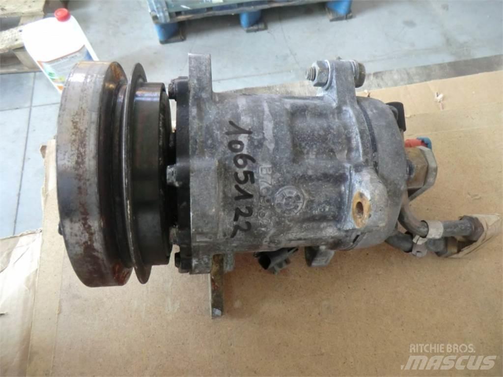 CAT 928G Építőipar - Egyebek