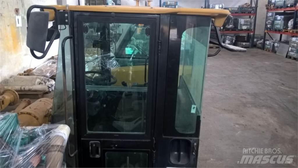 CAT 928G Alváz és felfüggesztés