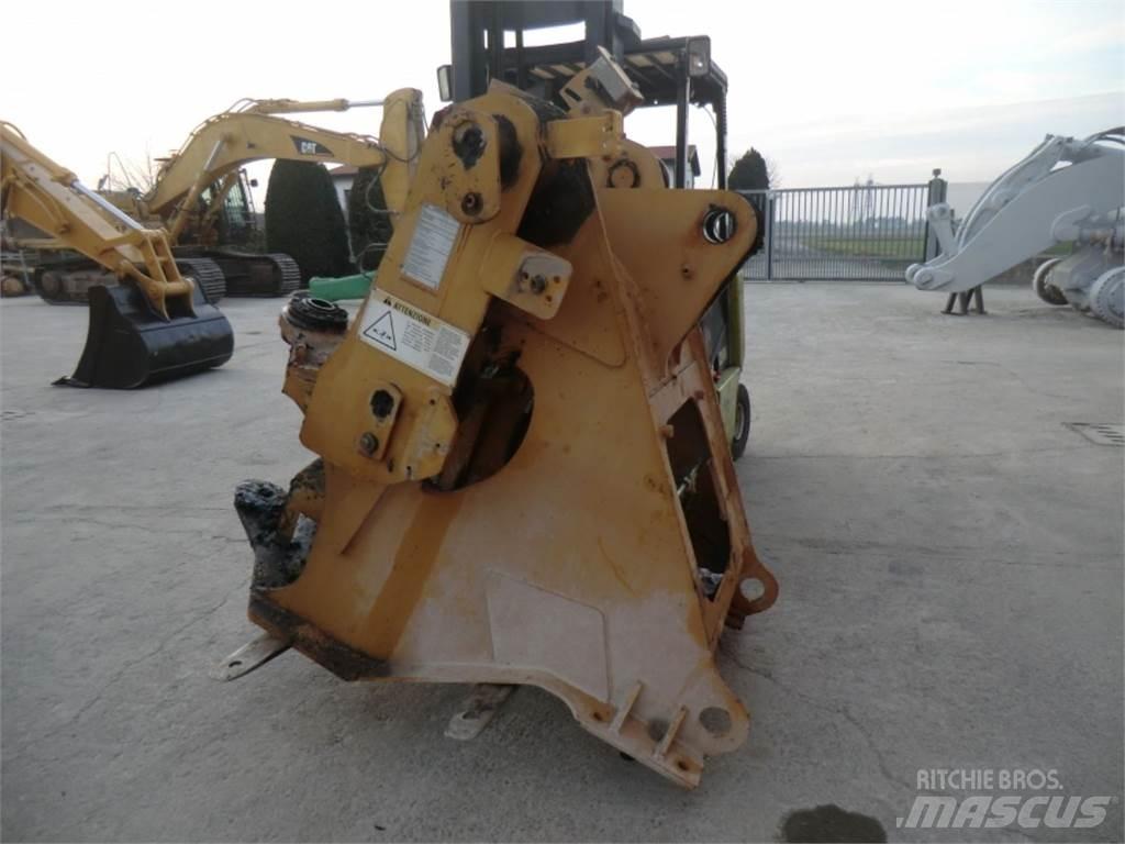 CAT 928G Alváz és felfüggesztés