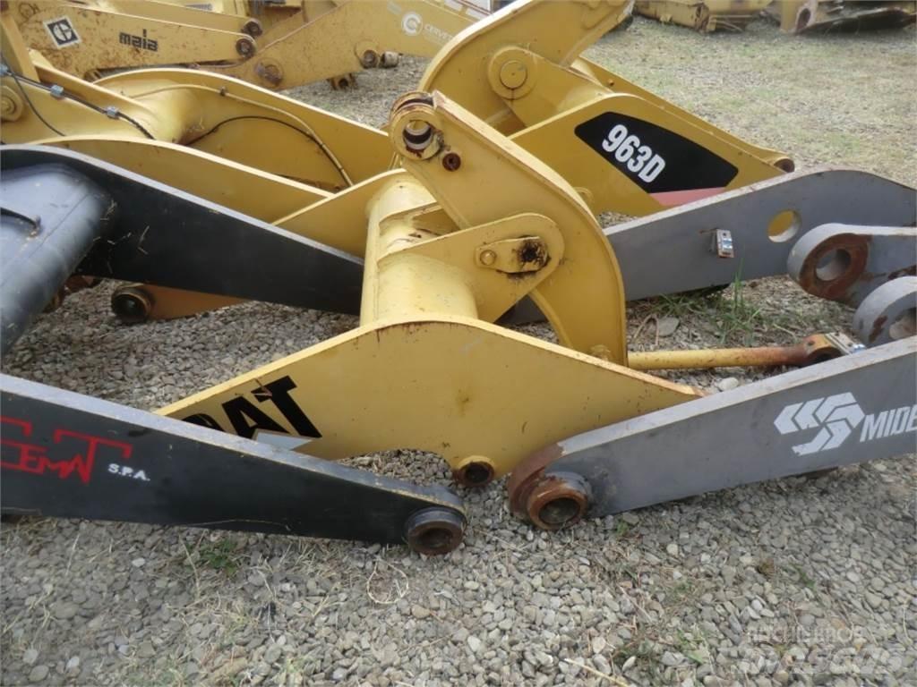 CAT 943 Alváz és felfüggesztés