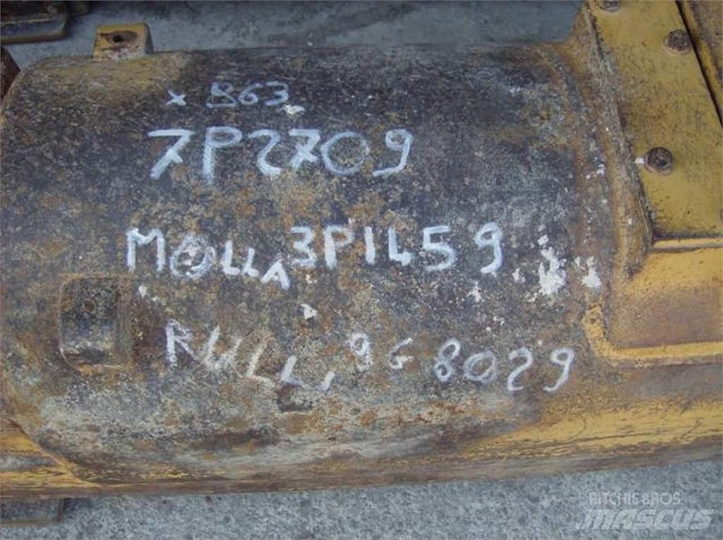 CAT 963 Lánctalpak, láncok és futóművek