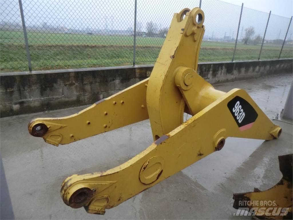 CAT 963D Alváz és felfüggesztés