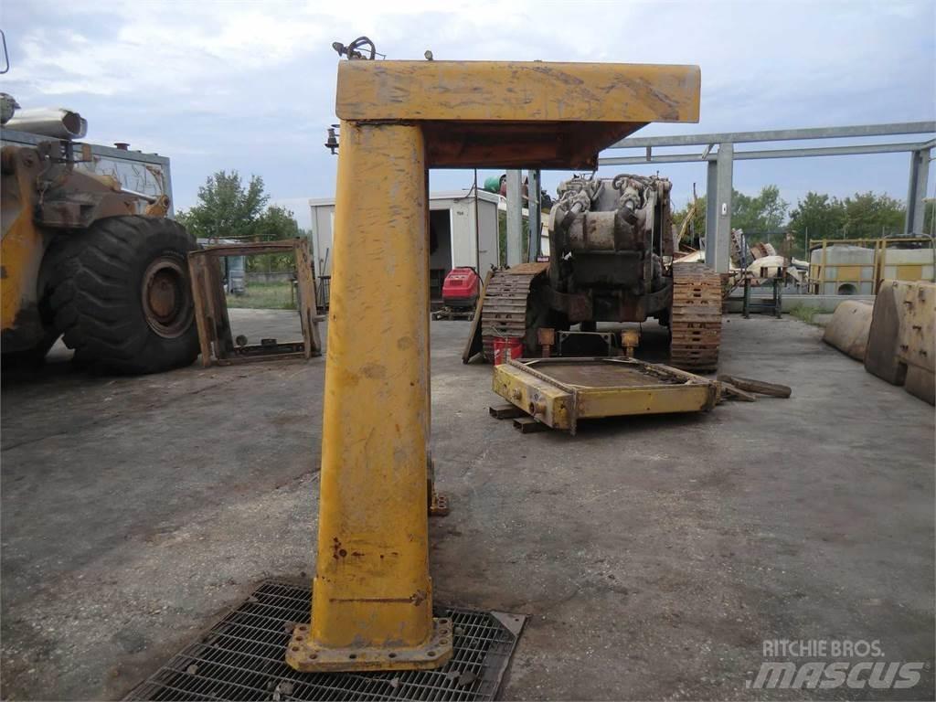 CAT 988B Alváz és felfüggesztés