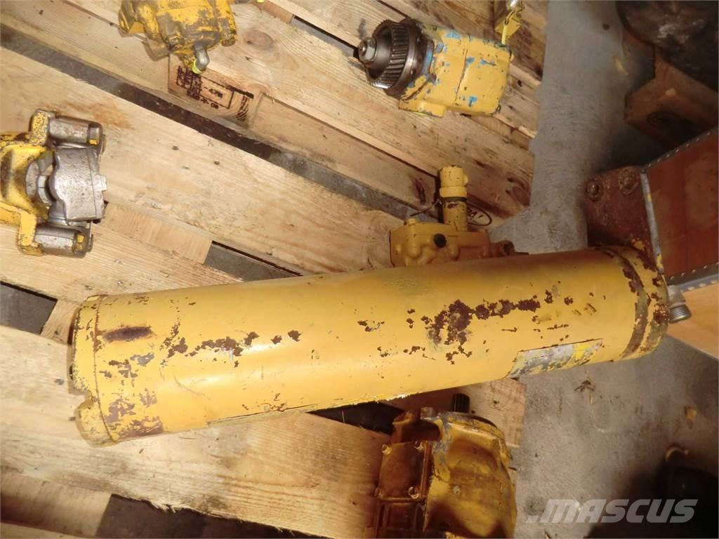 CAT 988F I Építőipar - Egyebek